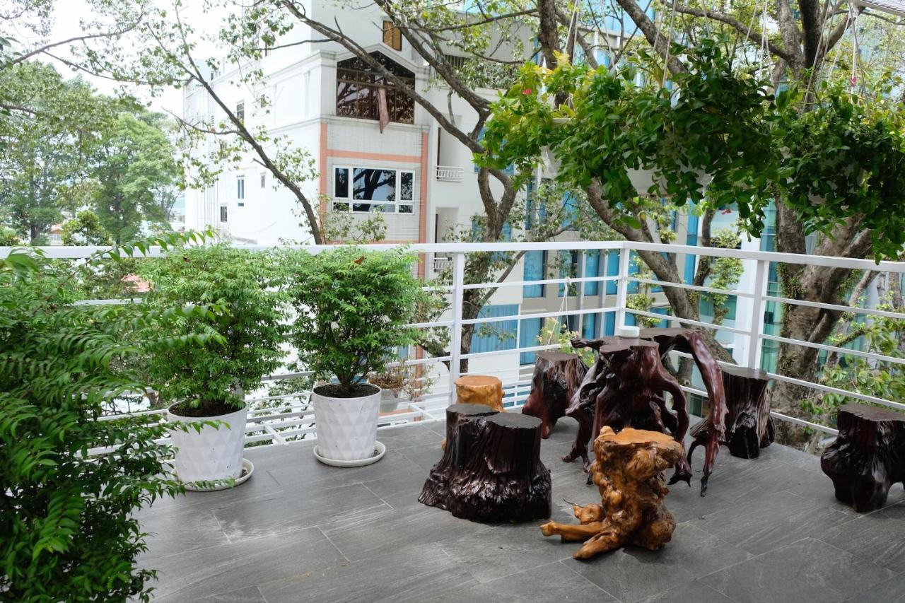 The Umi Hotel Хошимин Екстериор снимка