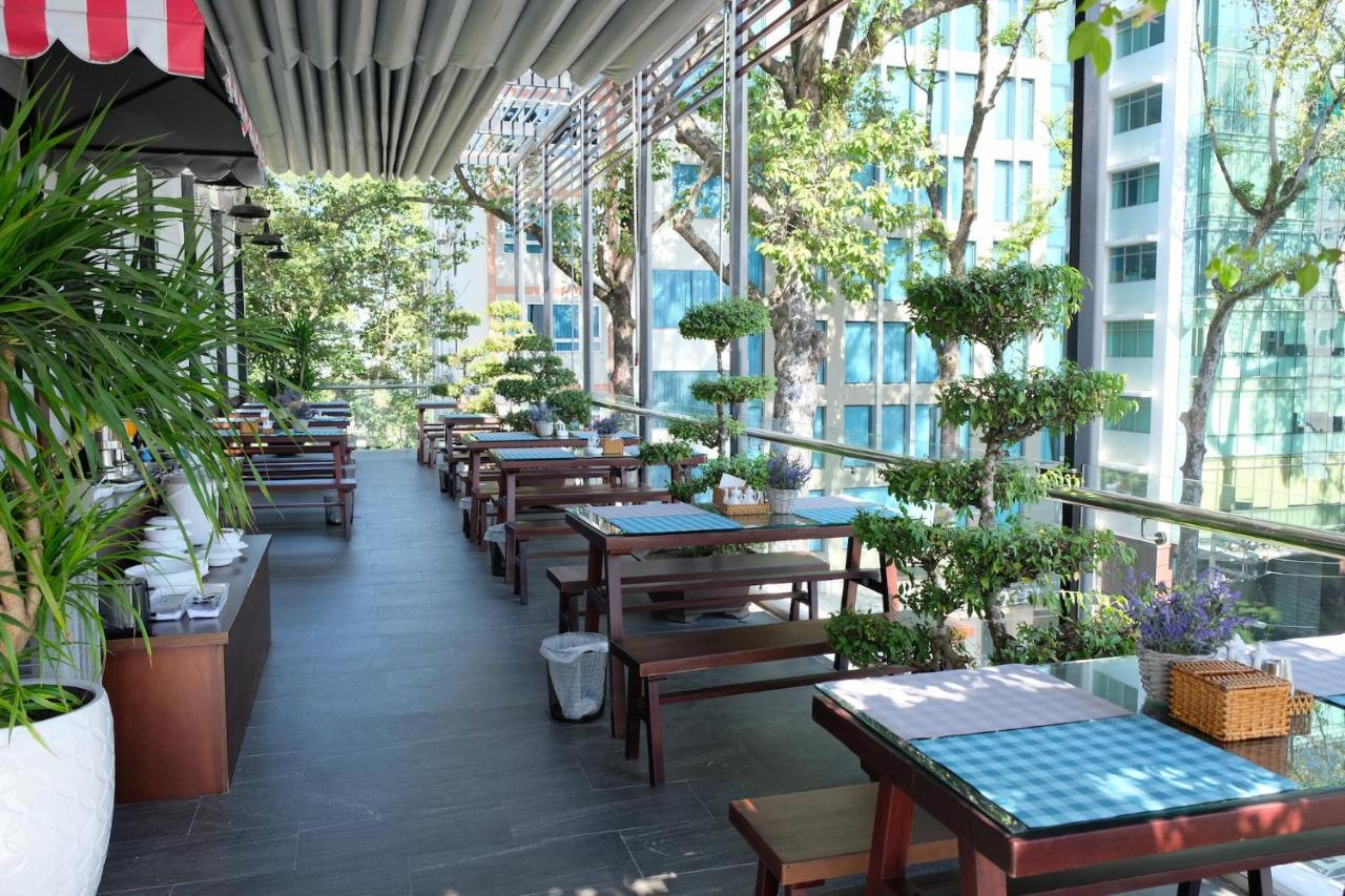 The Umi Hotel Хошимин Екстериор снимка