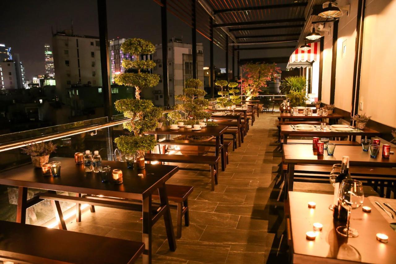 The Umi Hotel Хошимин Екстериор снимка